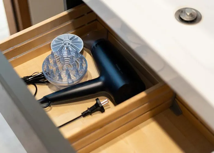 New W- Balcony I View I Cohost Appartement *